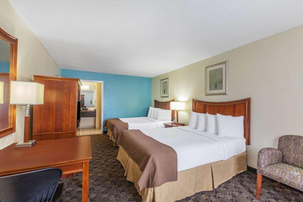 Travelodge By Wyndham Natchitoches Oda fotoğraf